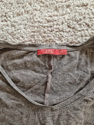 EDC by Esprit Damen T-Shirt Herz-Print Grau Gr. XS 34 Spitze