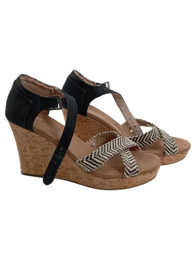 TOMS Damen Keilsandaletten Gr. 38,5 Schwarz Beige Kork Wedge Sandale