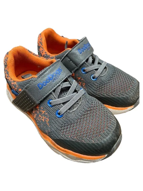 DooDogs Kinder Sportschuhe Turnschuhe Gr. 28 Grau Orange Klettverschluss 3