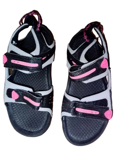 Nike ACG Outdoorsandalen Kinder Mädchen Gr. 35,5 Schwarz Pink