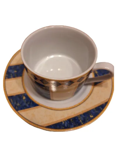 Flirt by R&B HIGH LIFE Tasse Untertasse Porzellan Beige Gestreift Geometrisch