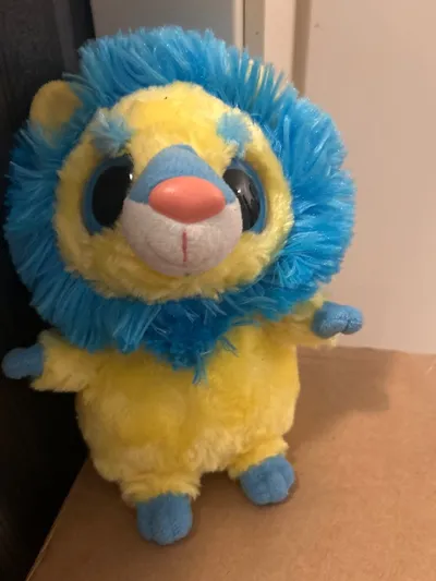 Kuschelwuschel Löwe Plüschtier Kuscheltier Gelb Blau 20 cm