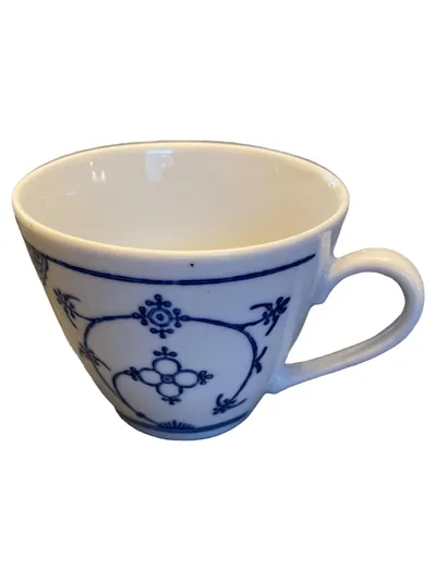 Jäger Eisenberg Teetasse Vintage Porzellan Weiß Blumenmuster 200ml