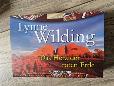 Das Herz der roten Erde - Lynne Wilding - Liebesroman - blanvalet