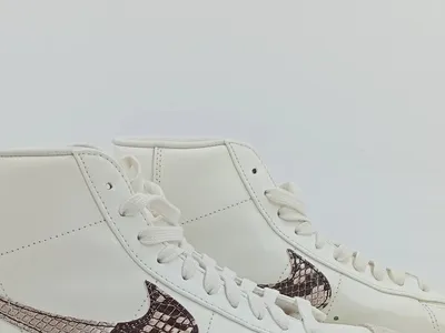 Nike Blazer Mid 77 Damen Sneaker High Weiß Snake Print Gr. 39
