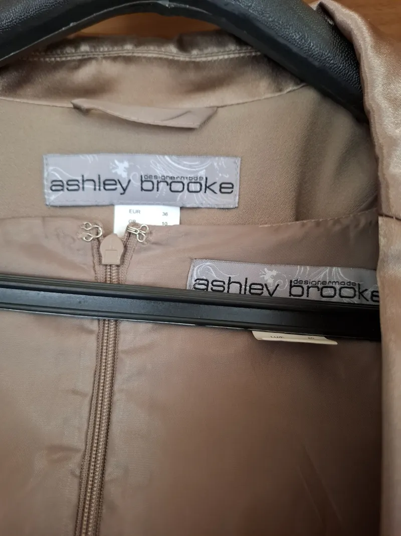 Ashley Brooke Damen Blazer Longblazer Gr. 38 Beige Satin-Details Elegant 5