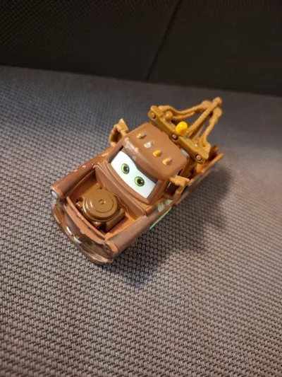 Mattel Cars Mater Abschleppwagen Spielzeugauto Braun Kunststoff