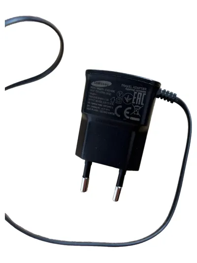 Samsung ETA0U10EBE Steckdosenladegerät Reiseadapter Schwarz