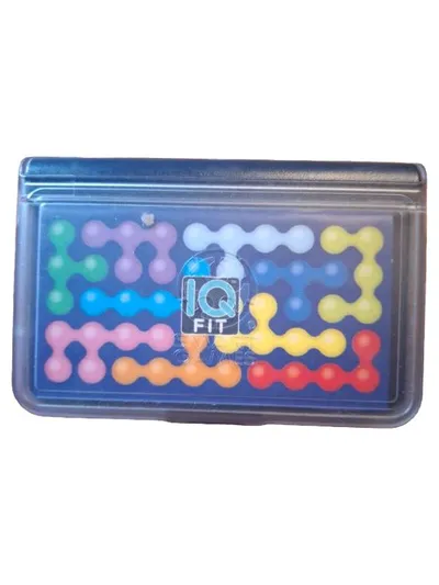 SmartGames IQ Fit Geduldspiel Logikpuzzle Reisespiel Kinder Erwachsene