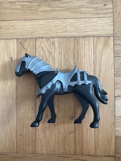 Playmobil Ritterpferd mit Rüstung Schwarz Spielfigur Kinder Spielzeug