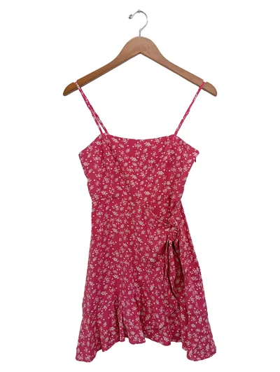 PAMELA X NA-KD Damen Freizeitkleid Gr. 34/XS Rot Blumenmuster Trägerkleid