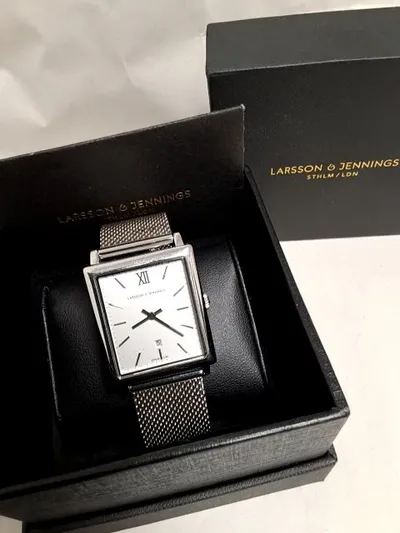 LARSSON & JENNINGS Herren Armbanduhr Business Silber Metall 3cm Zifferblatt