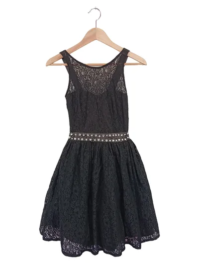 SISTERS POINT Damen festliches Kleid Gr. 36/S Schwarz Spitze Elegant Vintage