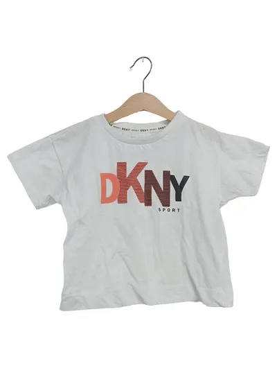DKNY SPORT Kinder T-Shirt Gr. 116 Weiß Logo-Print Sportlich Casual