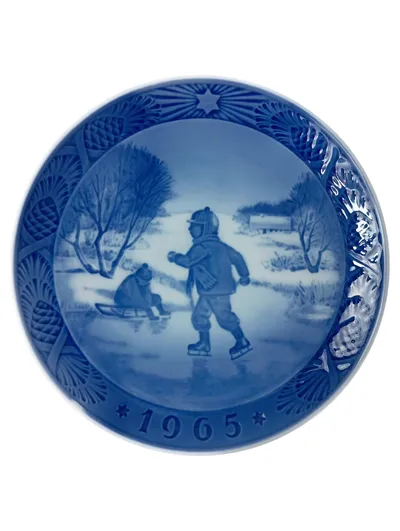 B&G COPENHAGEN PORCELAIN Wandteller 1965 Little Skaters Porzellan Blau Klassisch