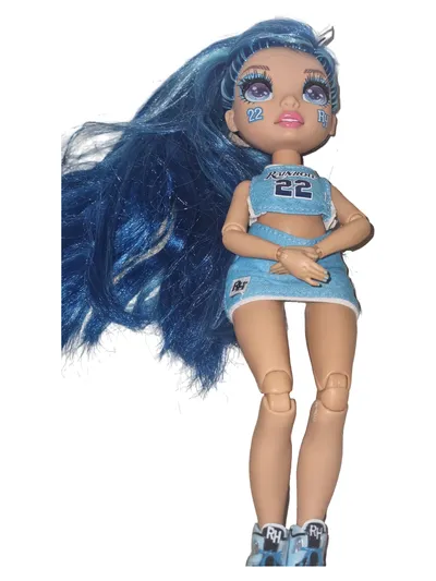 MGA Rainbow High Cheer Doll Ankleidepuppe Sportlich Blau 29 cm