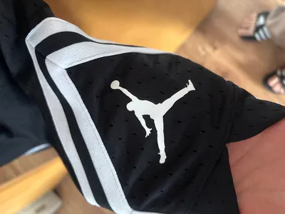 Jordan Sport Shorts Basketball Hose Kinder Jungen Gr. 163x175 Schwarz Mesh Logo