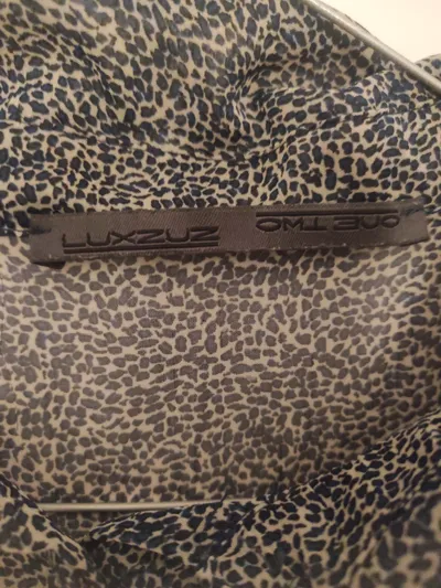 LUXZUZ ONE TWO Damen Hemdbluse Gr. 38 Blau Animal-Print Ärmellos