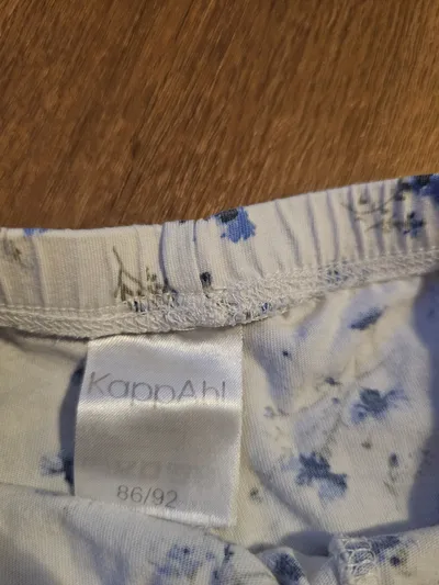 Kappahl Kinder Shorts Blumenmuster Weiß Blau Gr. 86/92 Mädchen