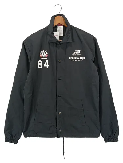NEW BALANCE Damen Trainingsjacke Gr. 34/XS Schwarz Streetwear Sportlich