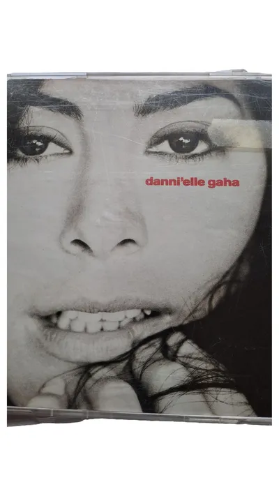 Danni'elle Gaha CD Album Indie Alternative Musik Pop