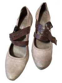 Tamaris Pumps Damen Leder Riemen Elegant Beige Schnalle Gr. 40 2