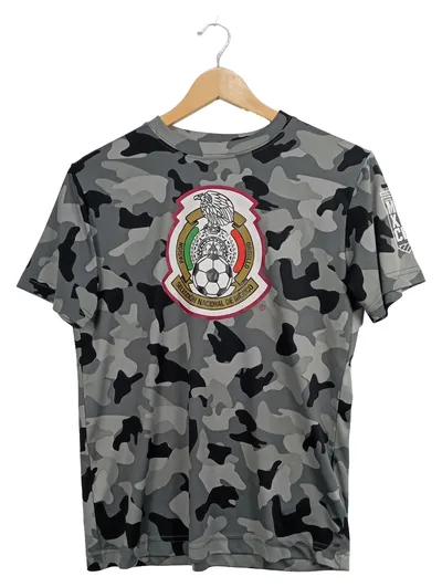 Selección Nacional de México T-Shirt Herren Gr. L Grau Camouflage Fußball Wappen