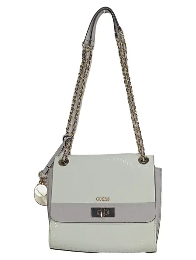 GUESS Damen Umhängetasche Weiß Grau Kettenschulterriemen Elegant