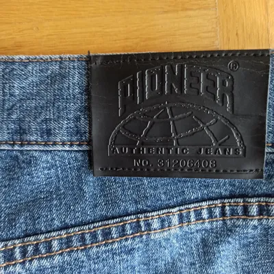 Pioneer Authentic Jeans Herren Straight Leg W33 L28 Blau Baumwolle