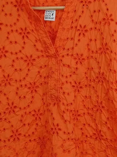 Emily van den Bergh Bluse Damen S 36 Orange Lochmuster Stickerei Boho Baumwolle
