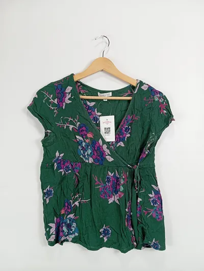 Patrons of Peace Damen Wickel-Bluse Blumenmuster Gr. 36 Grün Viskose