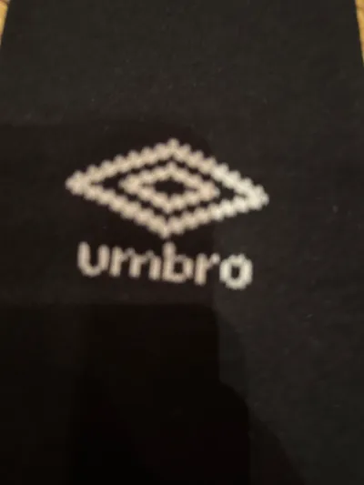 Umbro Fußball Stutzen Schwarz Gr. 41 Sportsocken Herren Logo