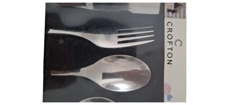Crofton Kinderbesteck 4-tlg Edelstahl Set Silber Spülmaschinenfest 4