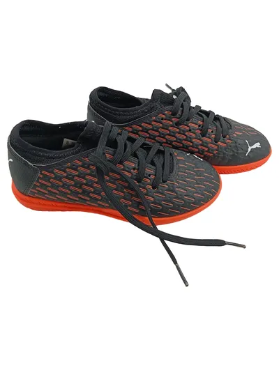 PUMA Future 4.4 IT Kinder Fußballschuhe Hallenschuhe Gr. 31 Schwarz Orange