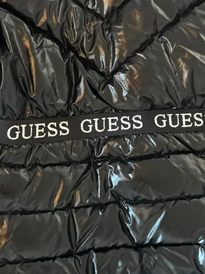 GUESS Steppweste Weste Kinder Mädchen Gr. 158 (16) Schwarz Glänzend Kapuze Logo