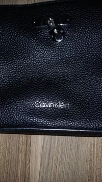 Calvin Klein Damen Umhängetasche Crossbody Bag Schwarz Leder 2