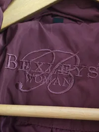 Bexleys Woman Steppjacke Damen Gr. 44 Bordeaux Rot Kapuze Winterjacke 2