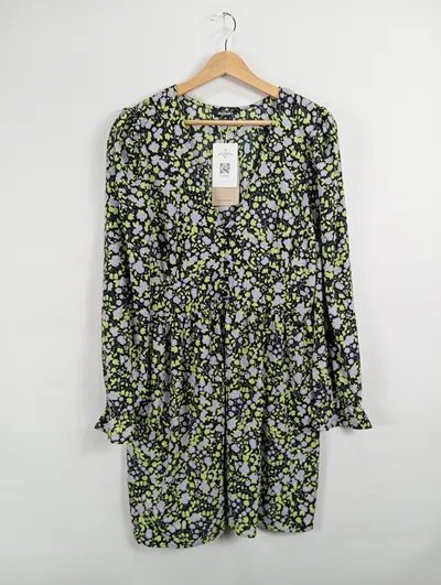 Monki Blumenmuster Kleid Gr. 48/4XL Midikleid Damen Freizeit Rüschen