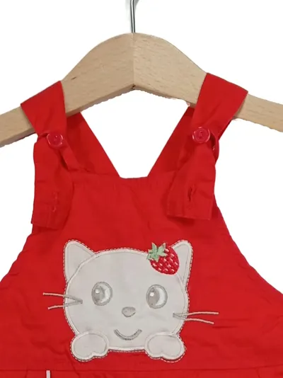 JACKY Baby Latzhose Mädchen Gr. 56 Rot Katze Erdbeere 1-2 Monate