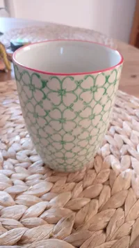 Bloomingville Tasse Porzellan Blumenmuster Grün 8 cm 4