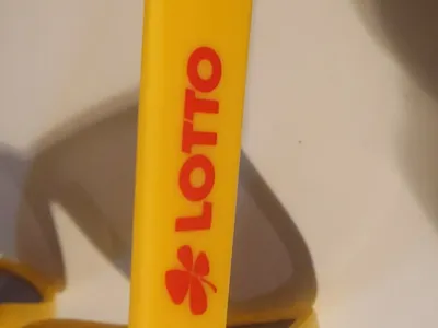 Lotto Sonnenbrille Sportlich Gelb Kunststoff Wayfarer-Stil