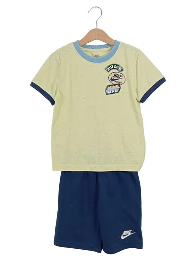 Nike Kinder Set T-Shirt Shorts Gr. 110-116 Gelb Blau Sportswear