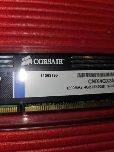 Corsair XMS3 4GB (2x2GB) DDR3 1600MHz CMX4GX3M2A1600C9 RAM Arbeitsspeicher Kit