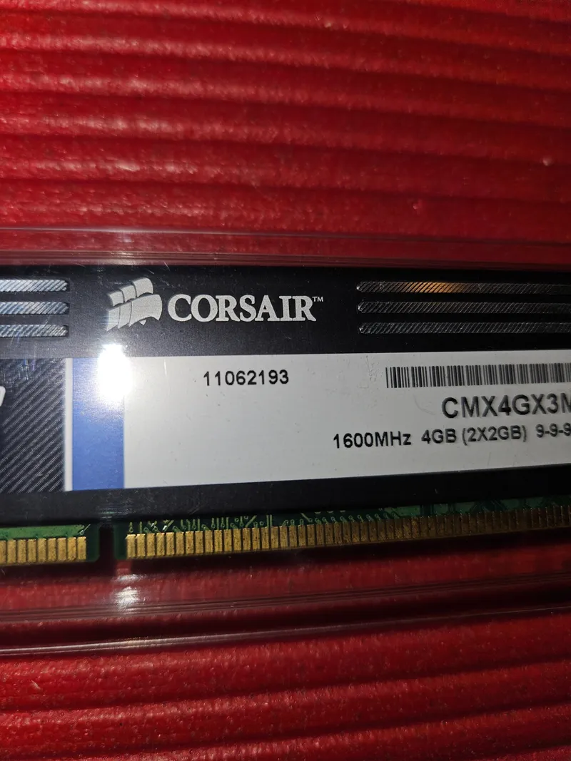 Corsair XMS3 4GB (2x2GB) DDR3 1600MHz CMX4GX3M2A1600C9 RAM Arbeitsspeicher Kit 2