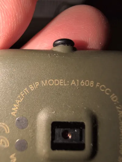 Amazfit Bip A1608 Smartwatch GPS Pulsmesser Defekt Ersatzteilspender Oliv