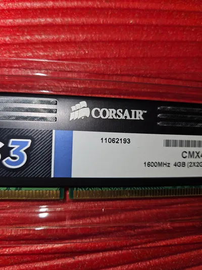 Corsair XMS3 4GB Kit DDR3 1600MHz CMX4GX3M2A1600C9 CL9 RAM Arbeitsspeicher