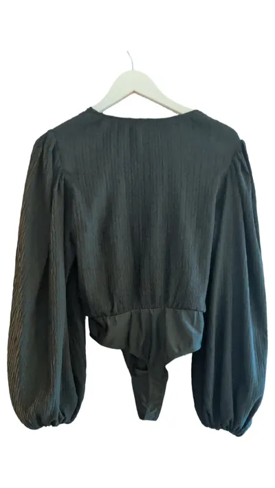 NA-KD Damen Body Wickeloptik Puffärmel Schwarz Gr. 36/S Elegant
