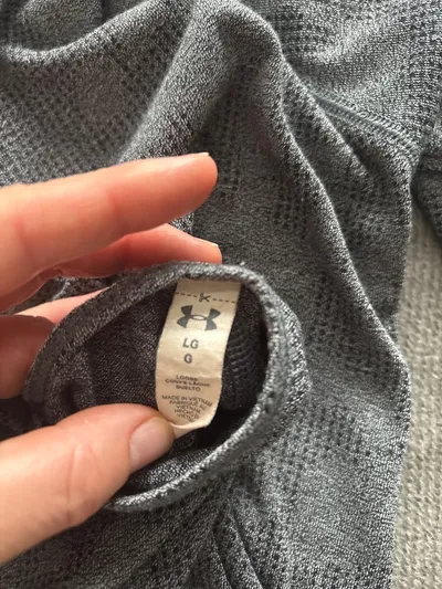 Under Armour Damen Sport Shirt Rückenausschnitt Grau Gr. L 40