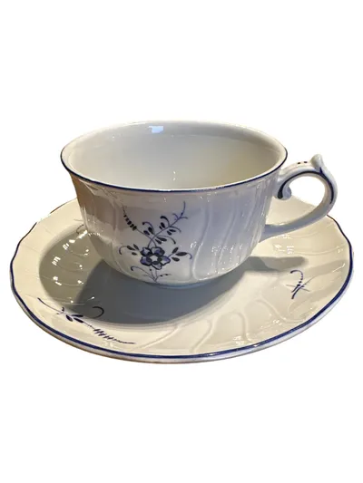 Villeroy & Boch Vieux Luxembourg Tasse Untertasse Porzellan Weiß Blumen 6cm