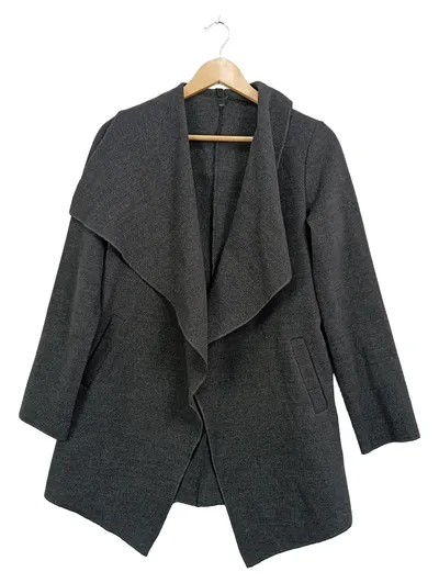 JT & me Damen Leichte Jacke Wickeloptik Schalkragen Grau Gr. M